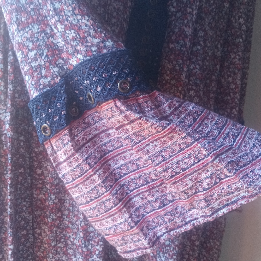 Knox Rose Floral Dress - Picture 3 of 6